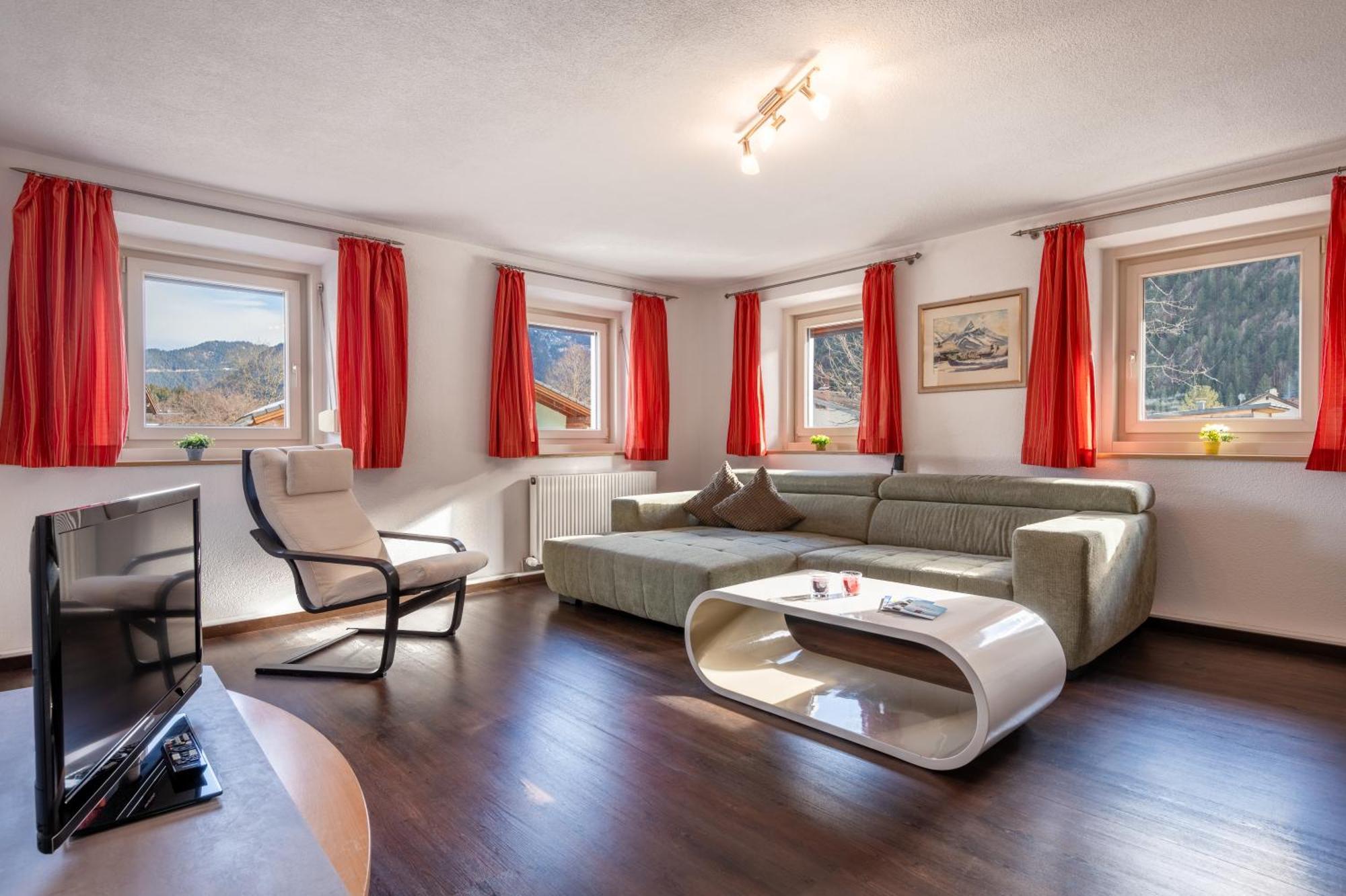 Apartmenthaus Ehrenberg Ehenbichl Екстер'єр фото
