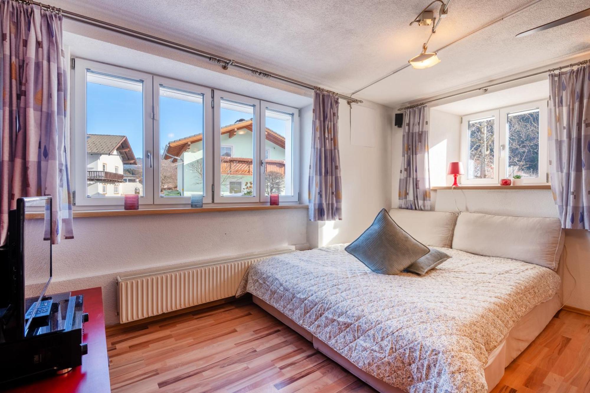 Apartmenthaus Ehrenberg Ehenbichl Екстер'єр фото