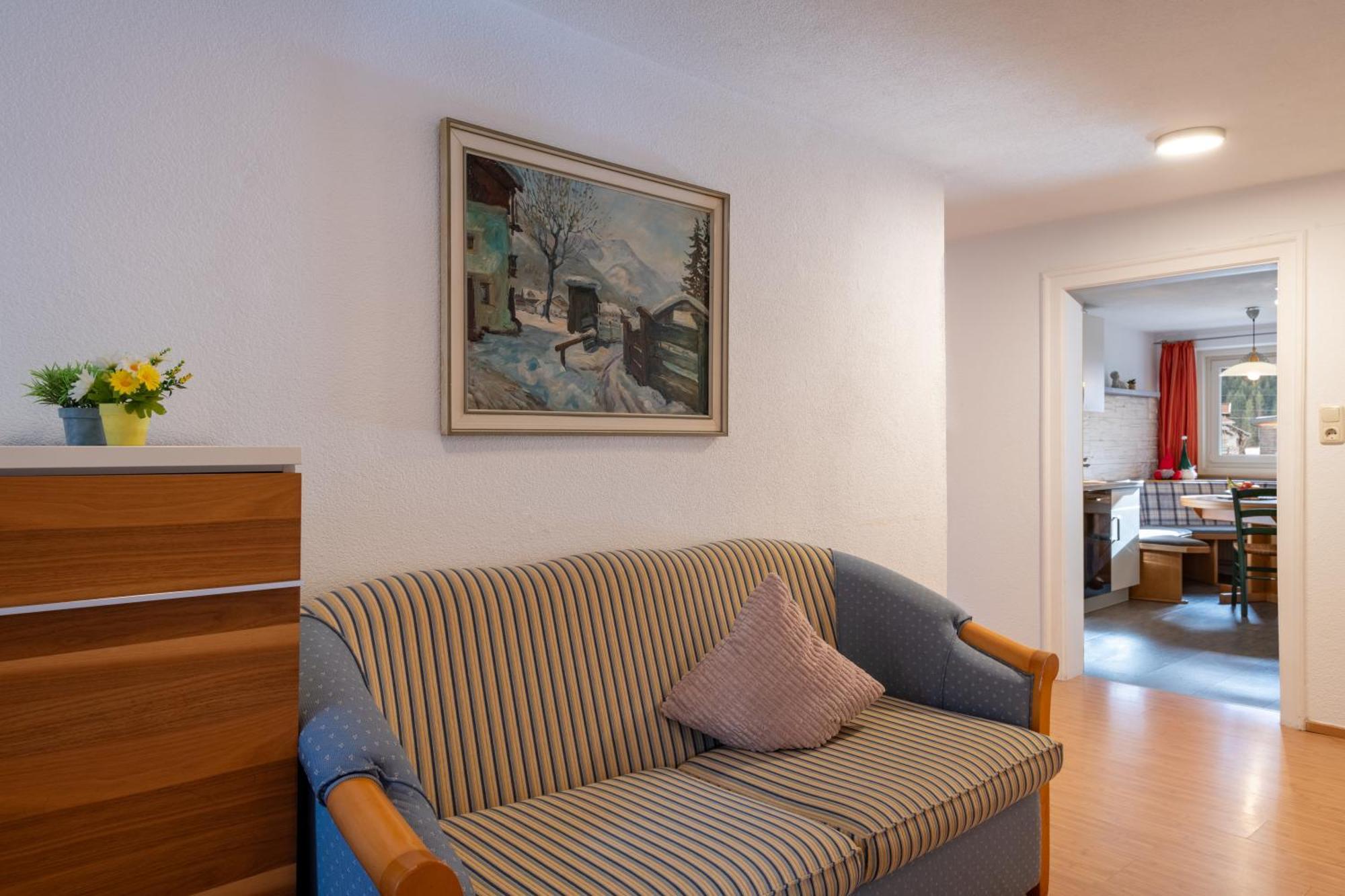 Apartmenthaus Ehrenberg Ehenbichl Екстер'єр фото