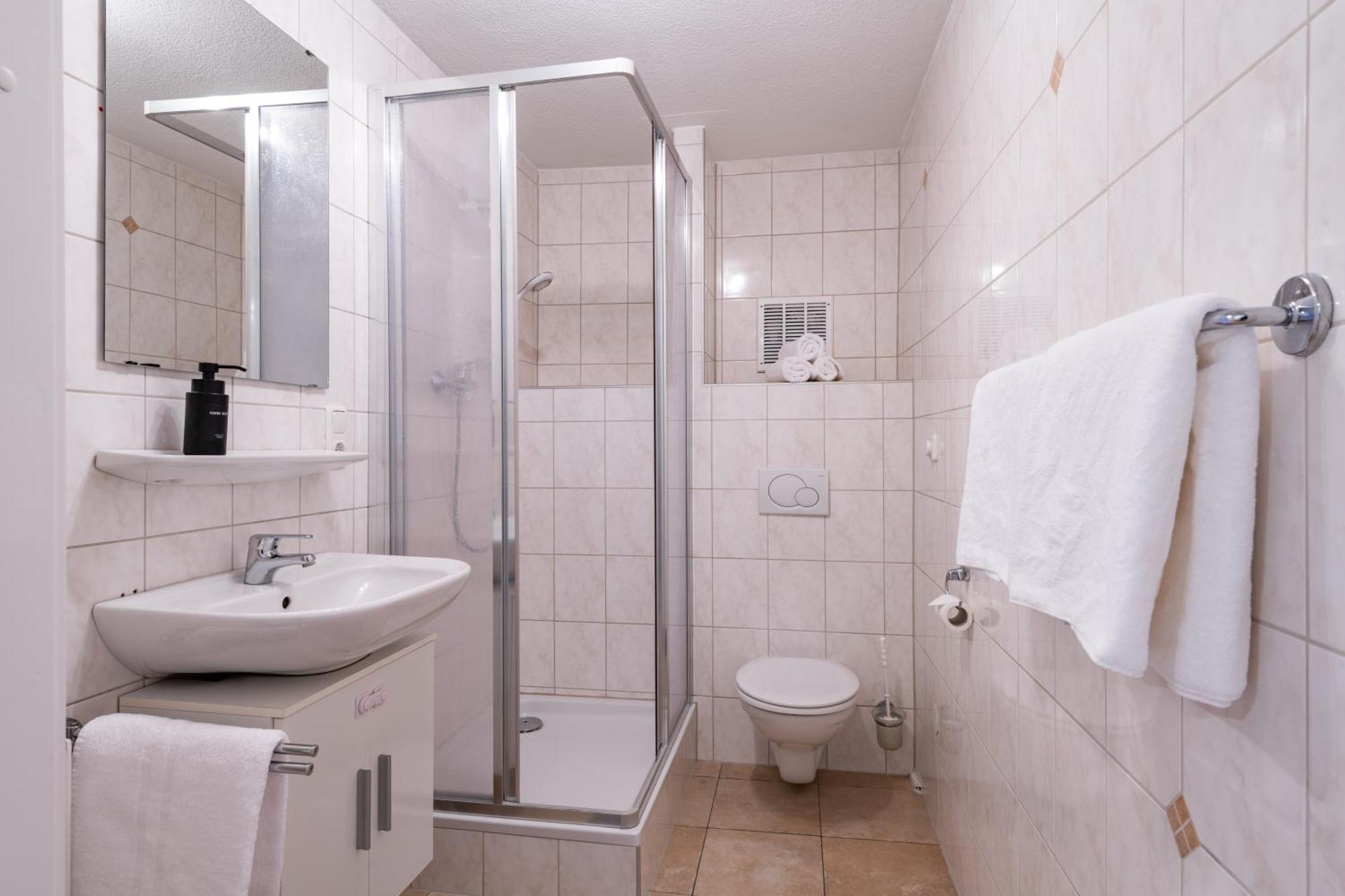 Apartmenthaus Ehrenberg Ehenbichl Екстер'єр фото