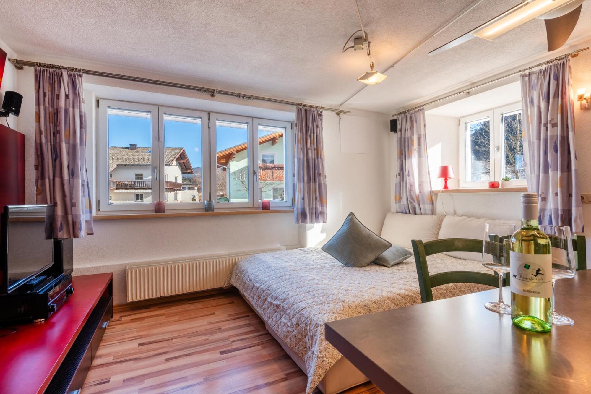 Apartmenthaus Ehrenberg Ehenbichl Екстер'єр фото